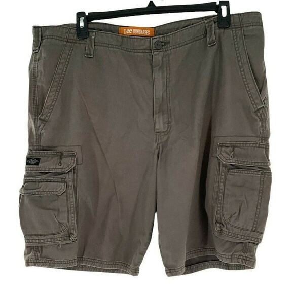 Lee Dungarees Shorts Men's Size 42 Loose Fit Classic Outdoor Hiking Khaki Cargo - Picture 3 of 8